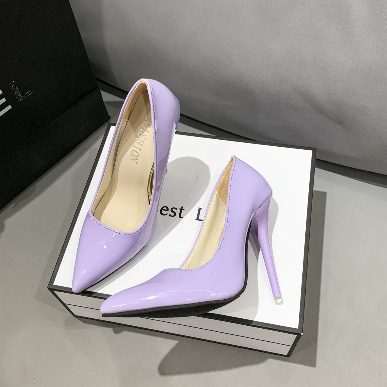 Black blue high heels nude heels pointed-toe made of patent leather