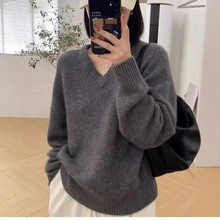 欧洲站慵懒风加厚V领羊绒针织衫女秋冬宽松大码毛衣打底纯羊毛衫