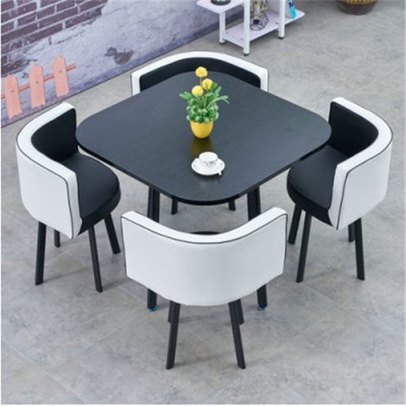 블랙 스퀘어 블랙 내부 블랙 의자