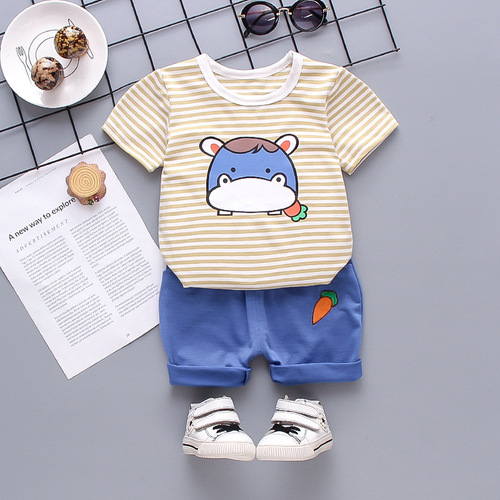 Summer T-shirt and Short Pants Set for Baby Boys (1-3 years old) - Stylish Two-Piece Outfit