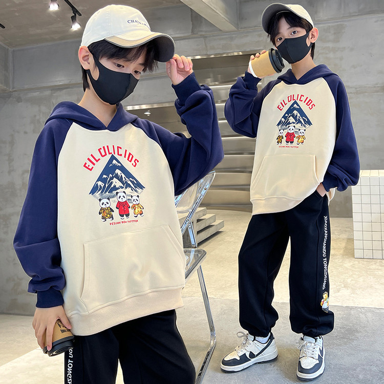 菊熊童装三只熊卫衣春秋中大童休闲运动宽松时尚拼色印花连帽卫衣