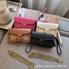 ファッションの新型の経典tabby26の棒は封筒のカバンを包んで肩を斜めに掛けて脇の下の小さい方のカバンを掛けます。