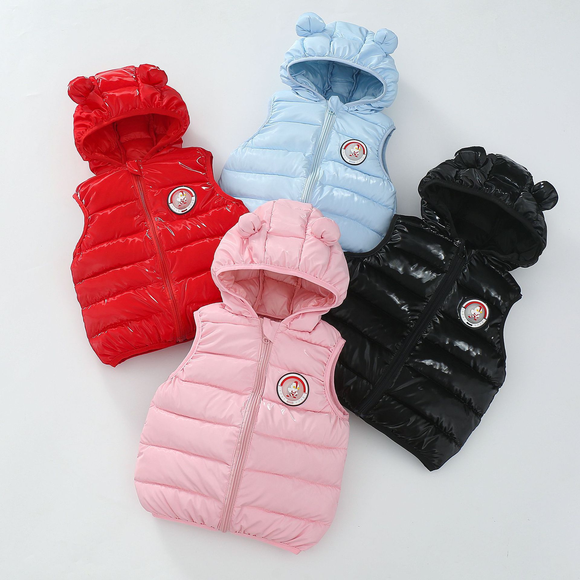 Color de la ropa de algodón de orejas super lindos super lindos dos lados abrigo caliente a prueba de frío para niños de mediana edad, bebé algodón de pluma de marea