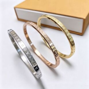 �羳�W���������ϻ�ͨ���C4mm�r�К��|��ɫ�ɫ��ĸ�����֭hŮ