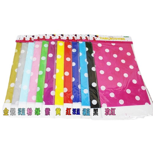 Birthday party tablecloth Family hotel camping barbecue tablecloth disposable plastic polka dot tablecloth