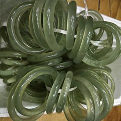 Xiu 翡翠ブレスレット Xiuyan 翡翠ブレスレット氷素材花翡翠狭いストリップ薄いストリップメーカー卸売本物の翡翠