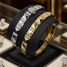 欧美外贸新款几何方形圆锆石金色手链个性百搭时尚潮流女式手链