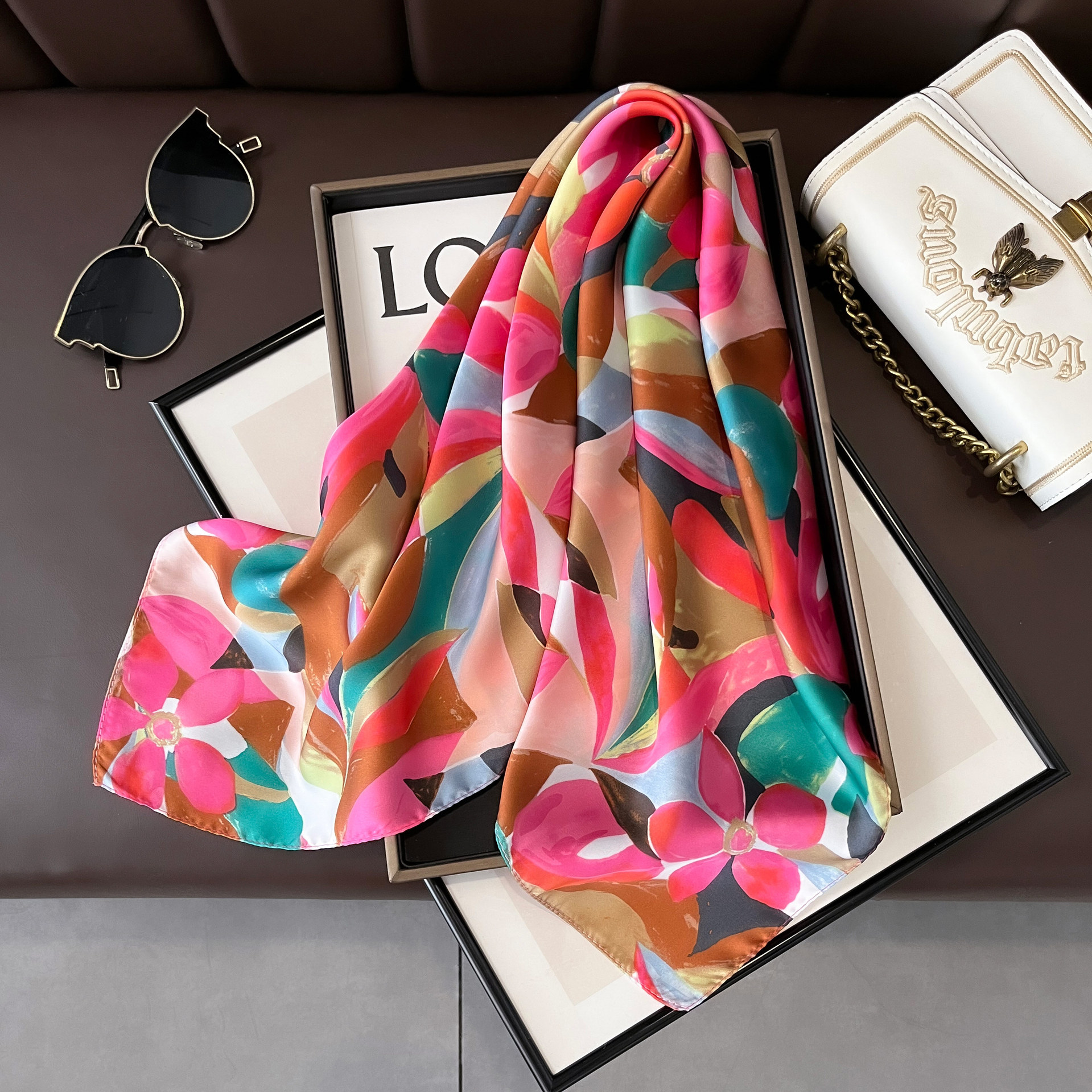 Small Square Scarf Floral Printed Versatile Neck Scarf For Women_voghion.com