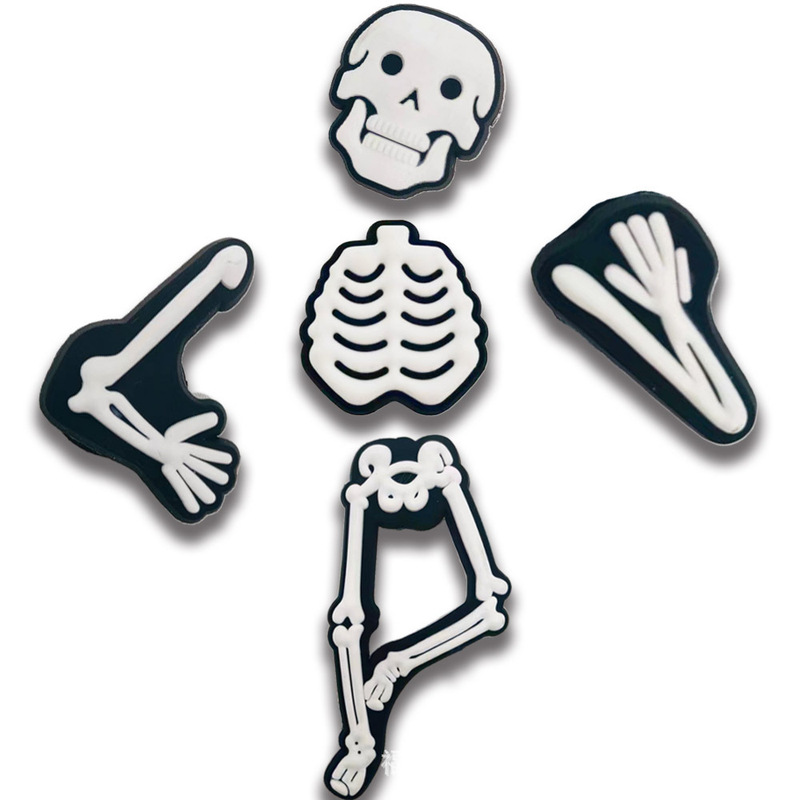 [Halloween thriller series] skeleton shoes flower hole shoes diy shoe accessories pvc soft rubber shoe buckle cross-border hot sale