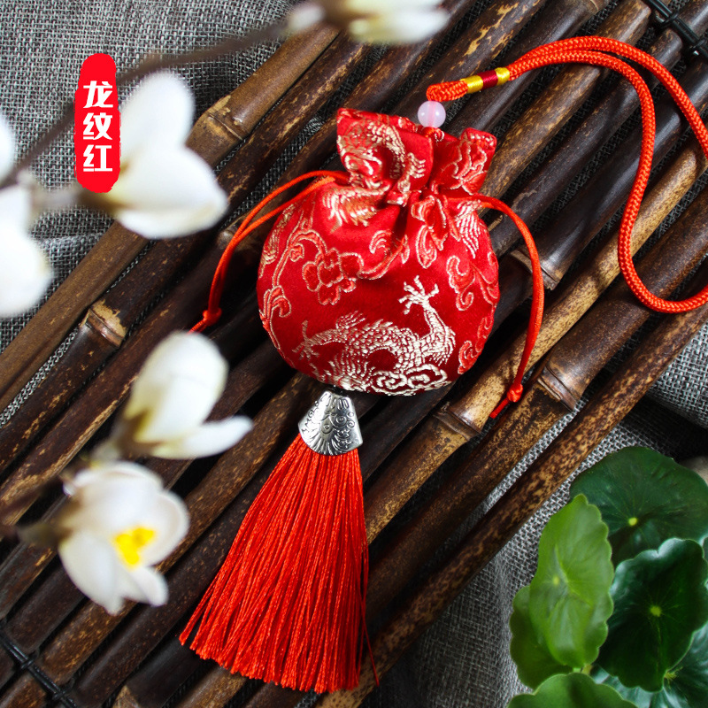 드래곤 패턴 레드