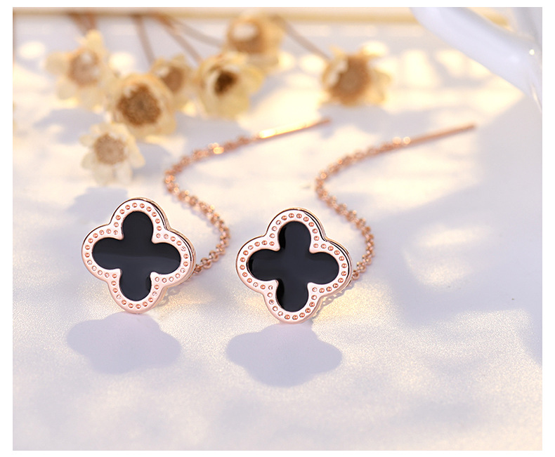 Elegant Four Leaf Clover Copper Gold Plated Earrings 1 Pair display picture 4