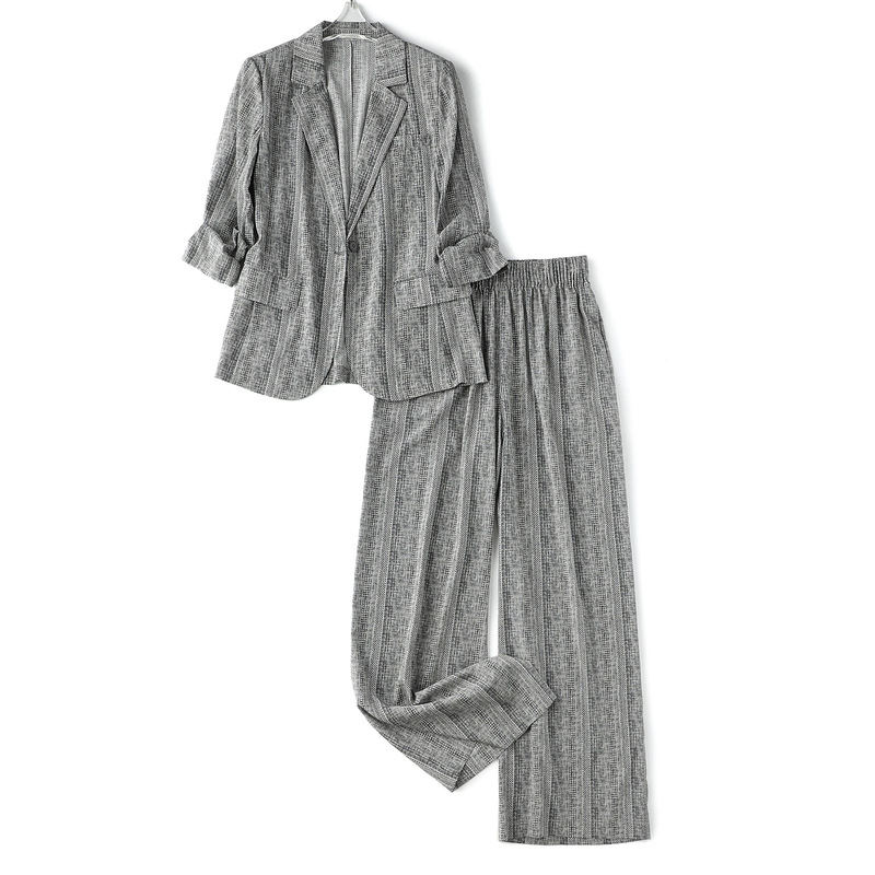 Summer Stylish Suit Set: Lightweight Silk Three-Quarter Sleeve Blazer with Lapel Collar and Women's Elastic Waist Straight-Leg Pants Summer Stylish Suit Set: Lightweight Silk Three-Quarter Sleeve Blazer with Lapel Collar and Women's Elastic Waist Straight-Leg Pants