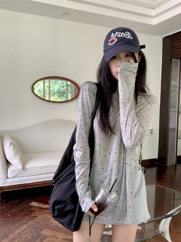 i慵懒风灰色圆领波点长袖T恤女2025秋季新款别致百搭宽松显瘦上衣|undefined