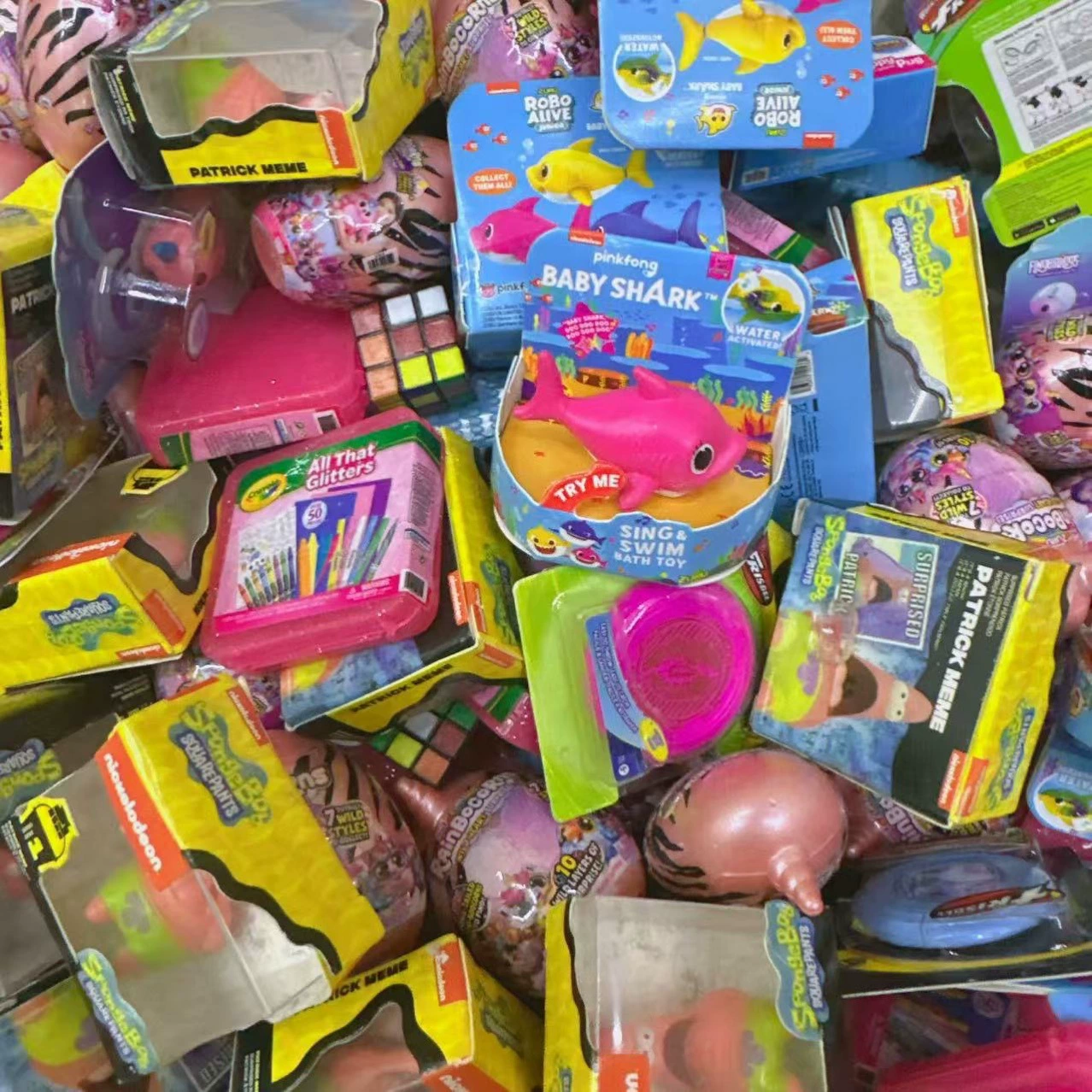 Оптовые развивающие игрушки: миниатюрные мультяшные куклы-персонажи Диснея для трансграничной торговли