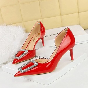 638-AK28 European and American style banquet glossy patent leather high heels for women's shoes, side hollowed out 