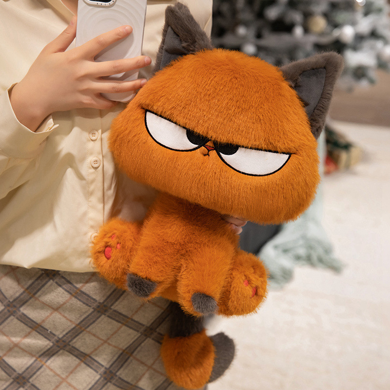 国境を越えてかわいいぬいぐるみが猫のぬいぐるみのぬいぐるみを引っ張る子供がプレゼントのぬいぐるみの誕生日プレゼントを付き添う|undefined