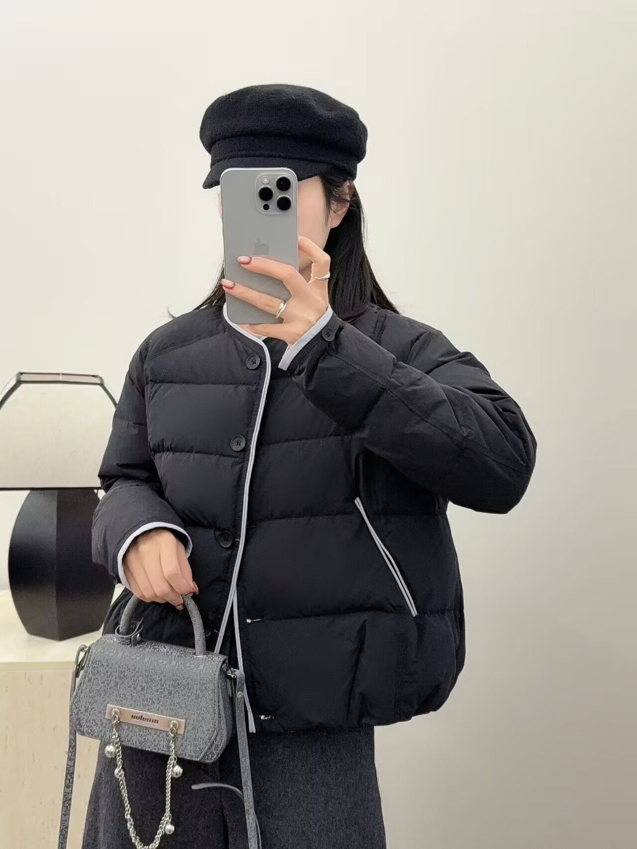 검은색