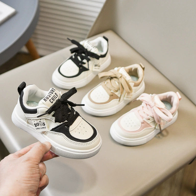 Детская обувь, белые туфли для мальчиков, кроссовки для девочек, новые белые туфли для кампуса весна-осень 2025, повседневная обувь для детского сада