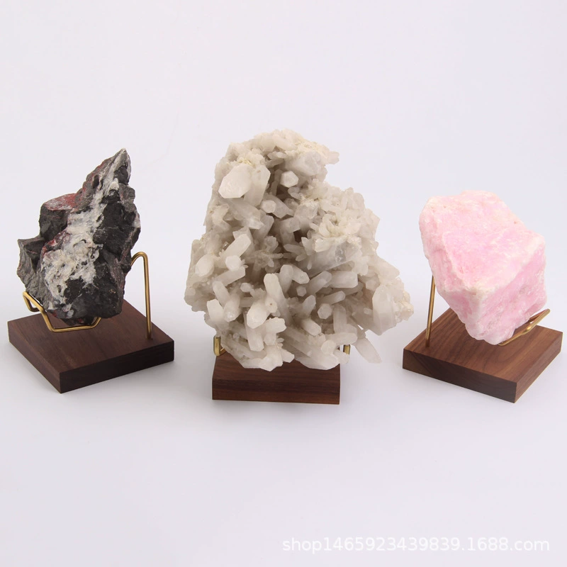 Stand heart shaped, natural ore, 8cm