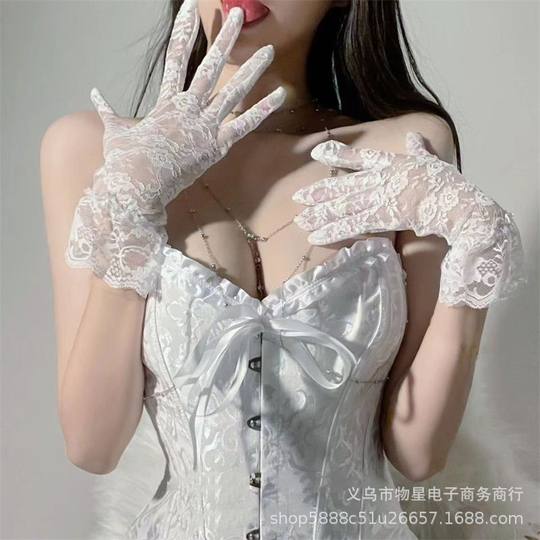 Retro Wedding dress women's hand sleeve black long lace gloves thin women's high-grade hot girl sexy pure desire retro photography