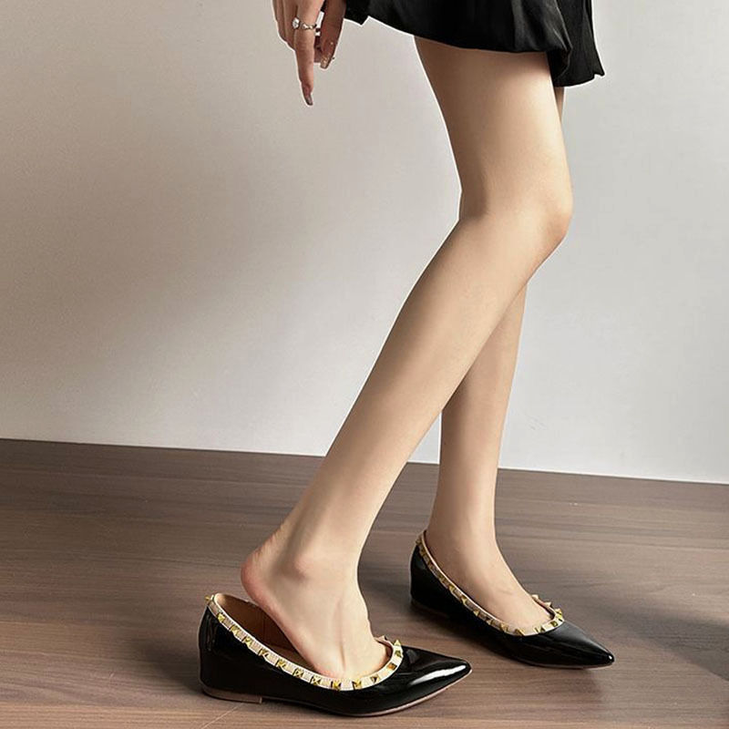 Women's Flat Shoes with Studs, Pointed Toe, Shallow Mouth, Soft Sole, Ballet Style, Fashion 2024 New Model