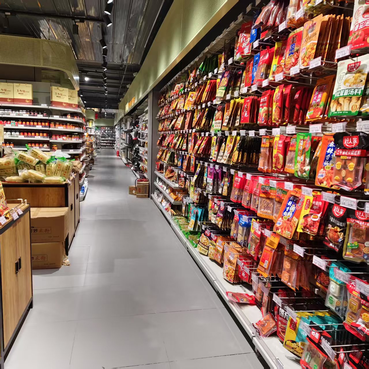 Estante de supermercado Estante de exhibición Snacks Tienda de conveniencia Tienda de conveniencia Tienda de alimentos no básicos Supermercado Combinación multicapa Estante engrosado al por mayor