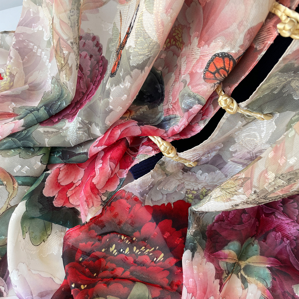 Neuer Sonnenschutz-Schal aus hohlem Seidenschal für Damen mit Pfingstrosen-Print in Gold_voghion.com