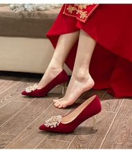 316-A81紅色婚鞋新娘鞋兩穿不累腳秀禾主婚紗大碼腳寬胖高跟單鞋