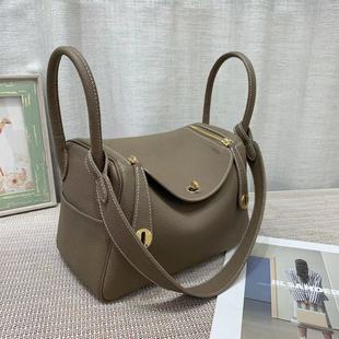 �M��TogoţƤϞ���ֹ��p�ƽ����յϰ��t��������μ�Ů��һ�����l