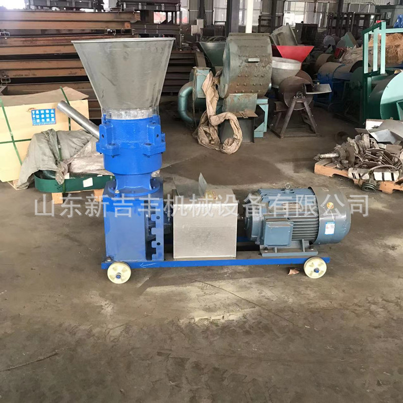 饲料厂3毫米鸡鸭鹅饲料造粒机高粱花生饼草粉饲料压制颗粒机视频