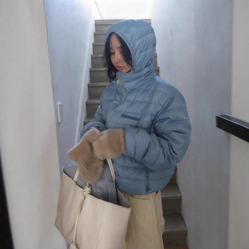 In Stock, Hooded 90% down Ribbed down Jacket for Women, 2025 Winter, Lightweight, Warm, Slimming Coat, Smoothmo*D