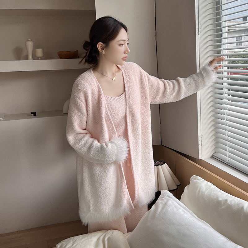 Three-piece soft pajama set for women, autumn and winter, fluffy knit, can be worn as outerwear, elegant and stylish loungewear Three-piece soft pajama set for women, autumn and winter, fluffy knit, can be worn as outerwear, elegant and stylish loungewear