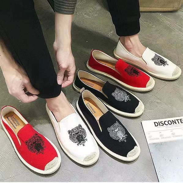 Рыбацкие туфли Мужские дикие повседневные ленивые туфли противоскользящие нишевые старые пекинские туфли с вышивкой на мягкой подошве