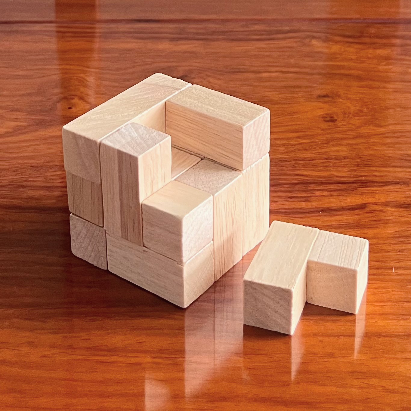 Luban Lock Kongming Lock conjunto completo juguetes educativos para Niños Estudiantes de la escuela primaria tamaño pequeño mini haya Kongming Lock fábrica fija