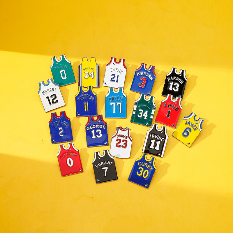 Basketball Jersey Brooch Curry Kobe Metal Badge Accessories Star Creative Pendant Student Couple Gift Personality
