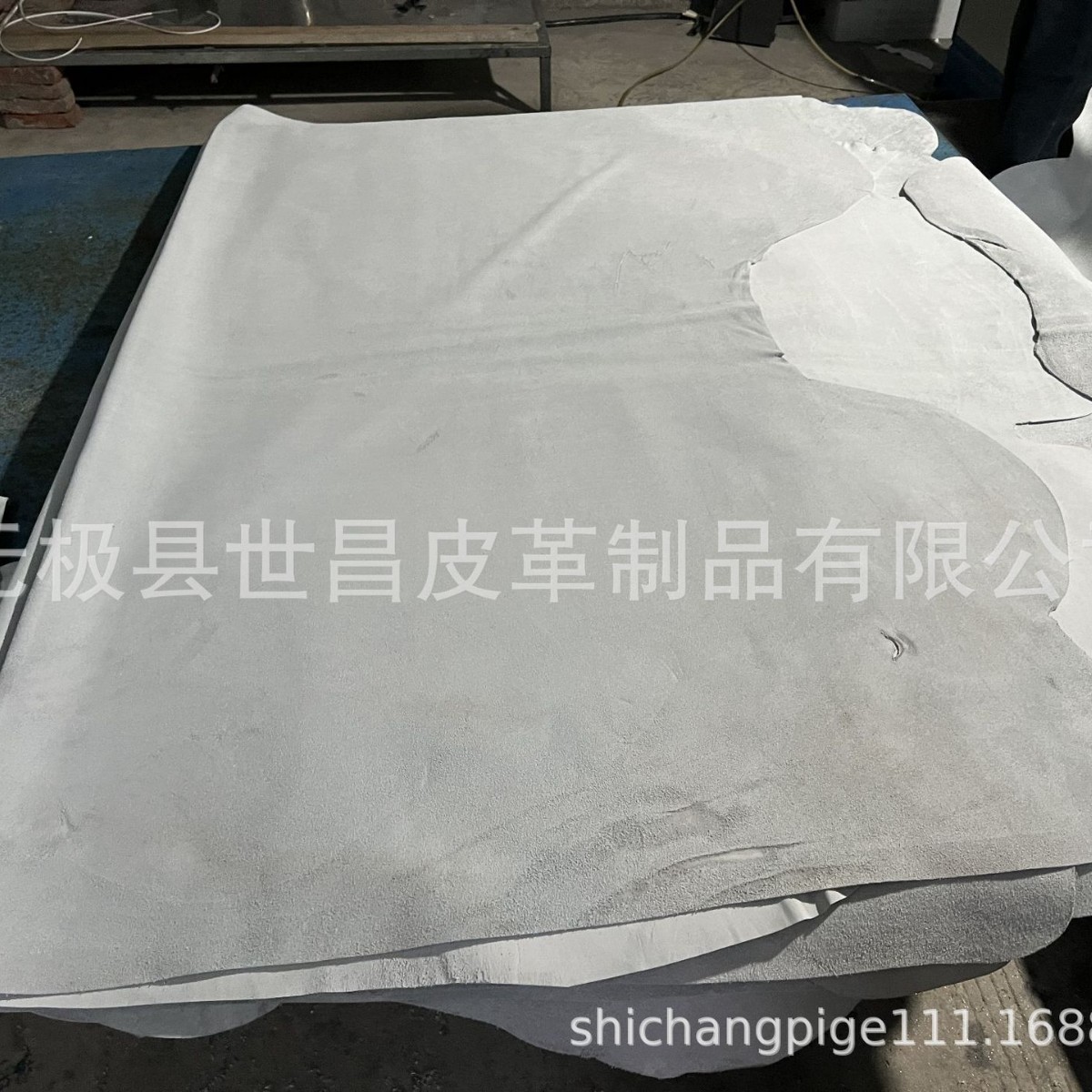 白色牛皮皮胚，劳保手套、鞋子，手感柔软，厚度1.2-1.4-1.6均有