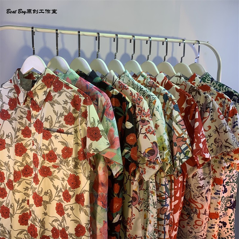 vintage Hawaiian Flower Shirt Men's Short-sleeved Loose Retro Hong Kong Style Niche Design Shirt for Couple