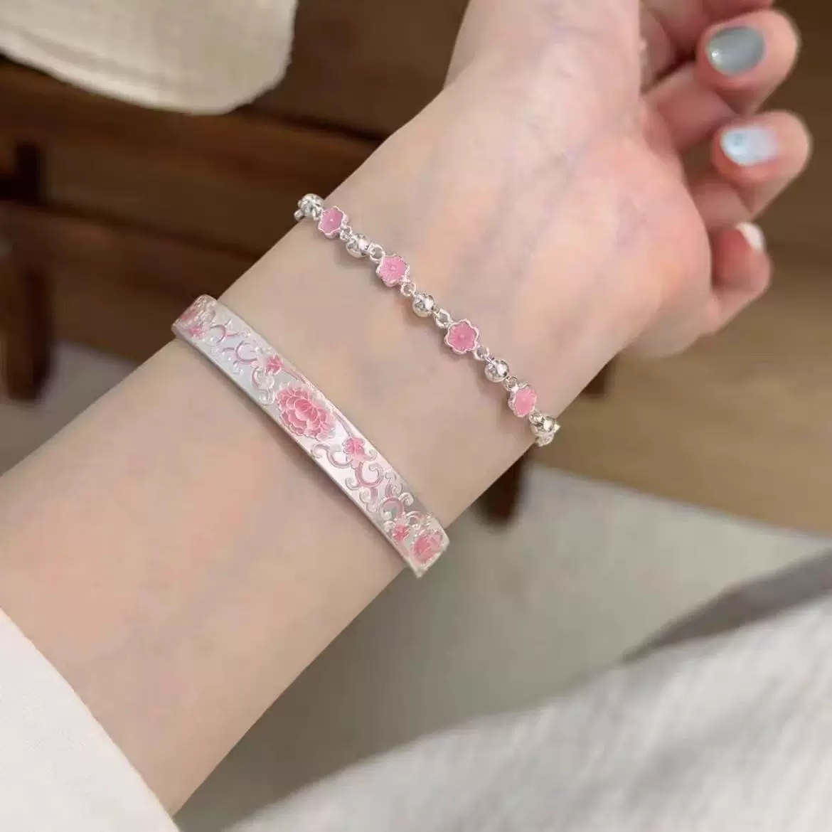 国风小众花朵手镯复古轻奢高级感设计手链宫廷风汉服旗袍百搭手饰