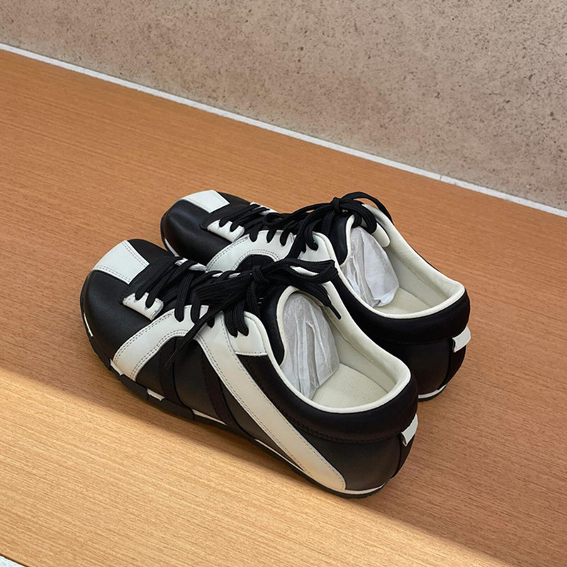 Versione coreana di nicchia con blocchi di colore, allenamento tedesco da donna, con suola spessa, in pelle, da golf e da bowling, casual_voghion.com