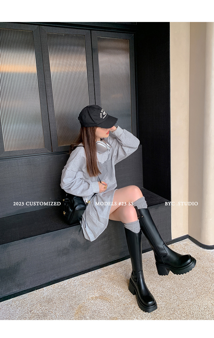 Boot nữ cổ cao mũi tròn gót vuông dày 9 cm, phong cách kỵ sĩ V-cut — Ống lớn màu nâu sẫm lót một lớp chi tiết 16