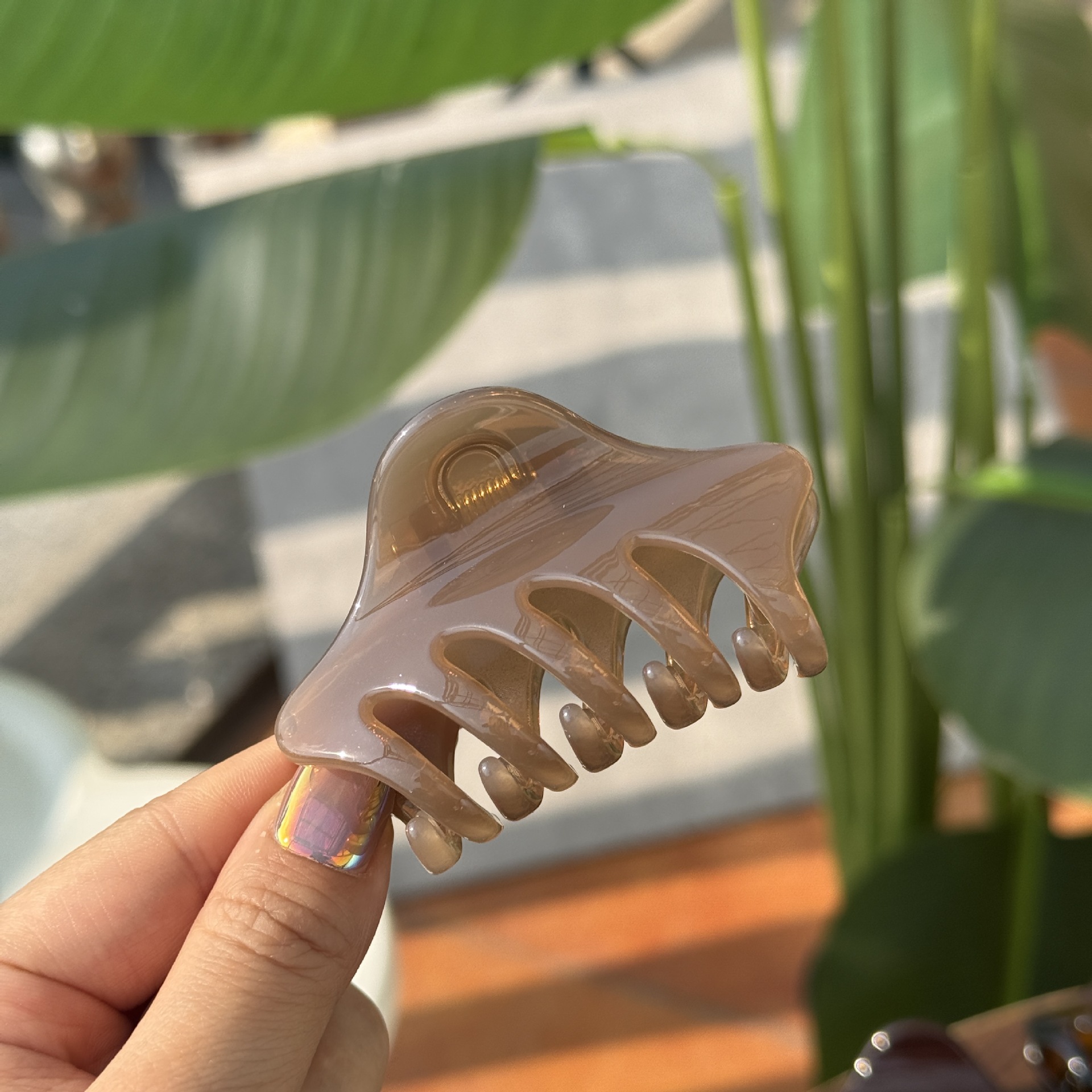45g Weight Hair Claws Hair Accessories Type 1 Piece Quantity Holiday, Daily, Street Occasion Plastic, Resin Material Solid Color Pattern All Seasons Season Women's Gender Polishing Design Simple Style Style Simple Style Women's Solid Color Plastic Resin Polishing Hair Claws 5