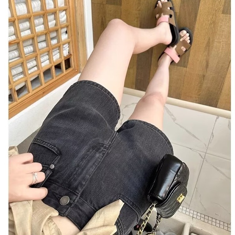 검은색
