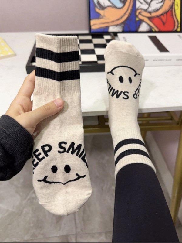 New Parallel bars ins trendy black and white striped smiley face Letters college style sports style with shark pants all-matching socks