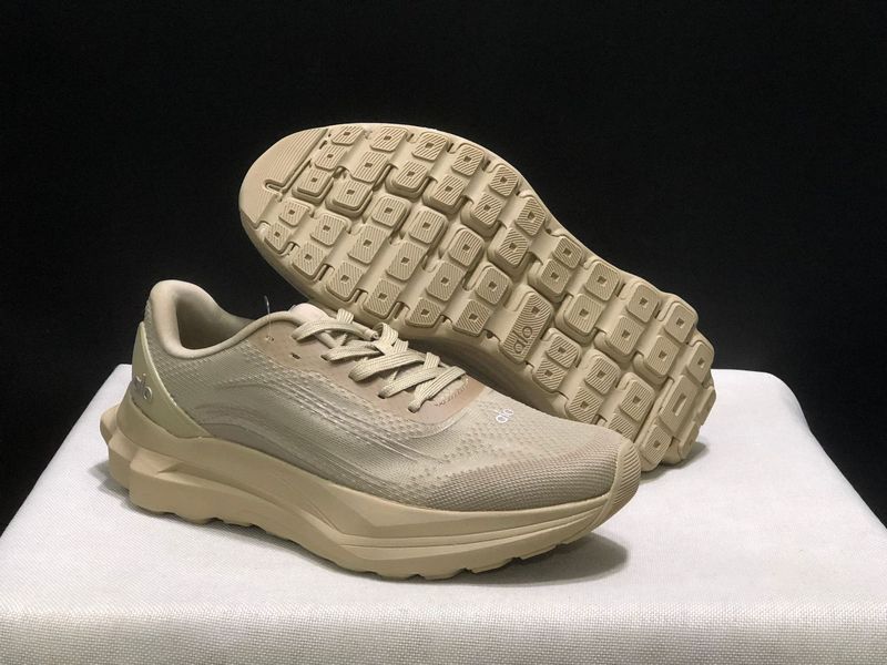 纯原 yoga Alo Runner 休闲跑步鞋 男女鞋 36-46码 带半码工厂店|undefined