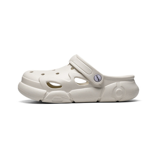 Children's Slippers New Style Hole Shoes for Boys and Girls, Baby Cooling Shoes with Soft Sole, Beach Slippers with Head Cover and Non-Slip Features