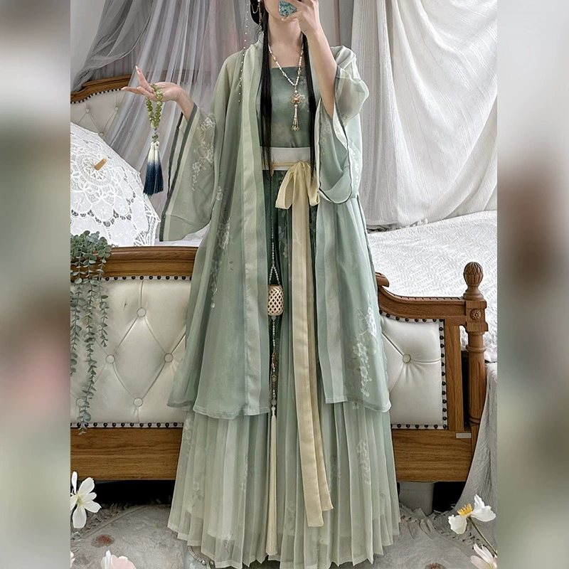 Песня изготовила женскую рубашку с большими рукавами с вышивкой мула Ханфу Храм Чанган