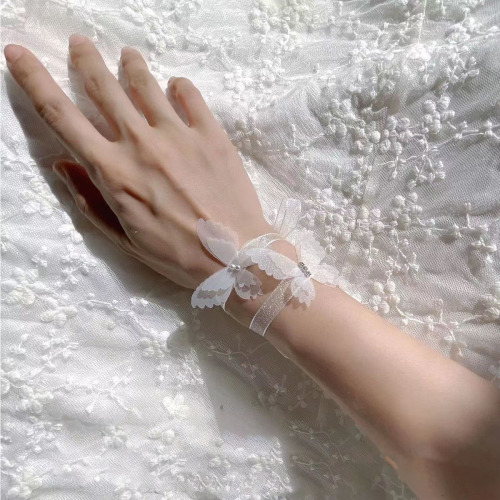 Wrist flower bridesmaid group bride wedding lace white butterfly mesh beautiful simple small fresh bracelet high-end sense