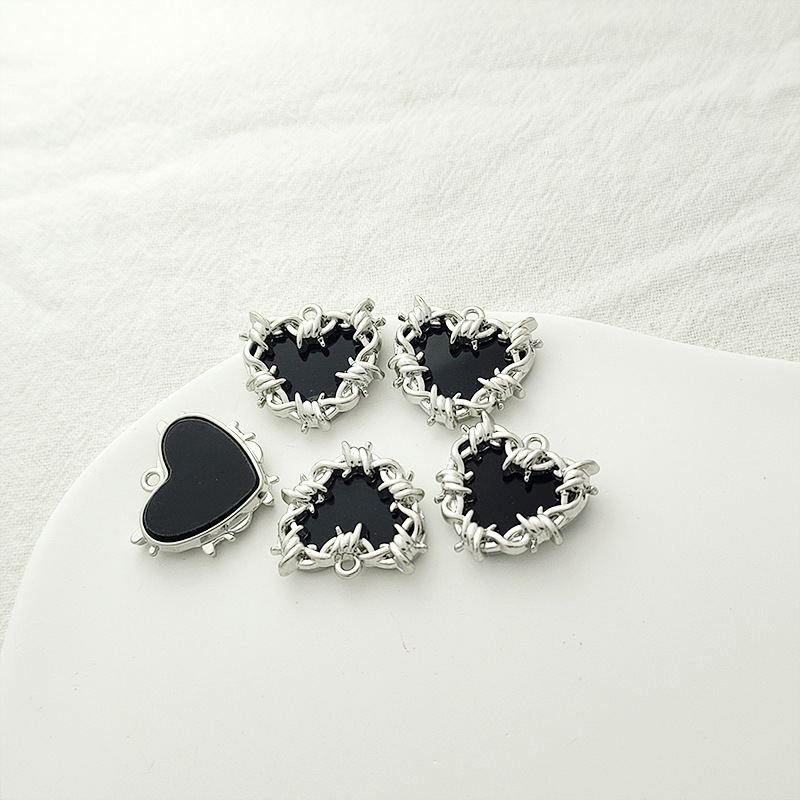 Heart Shape Pattern 10 PCS/Package 21.5mm*20mm 25mm*27.5mm Alloy Heart Shape Pendant