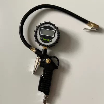 Tire pressure monitoring system gauge barometer digital display tire - digital-display