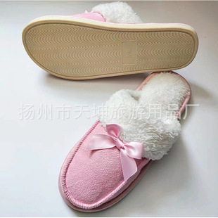 �S��ֱ�NŮʿ�҃ȷ������z����Ь ���Q��Ƥ�qŮʿ�Ҿ���Ь